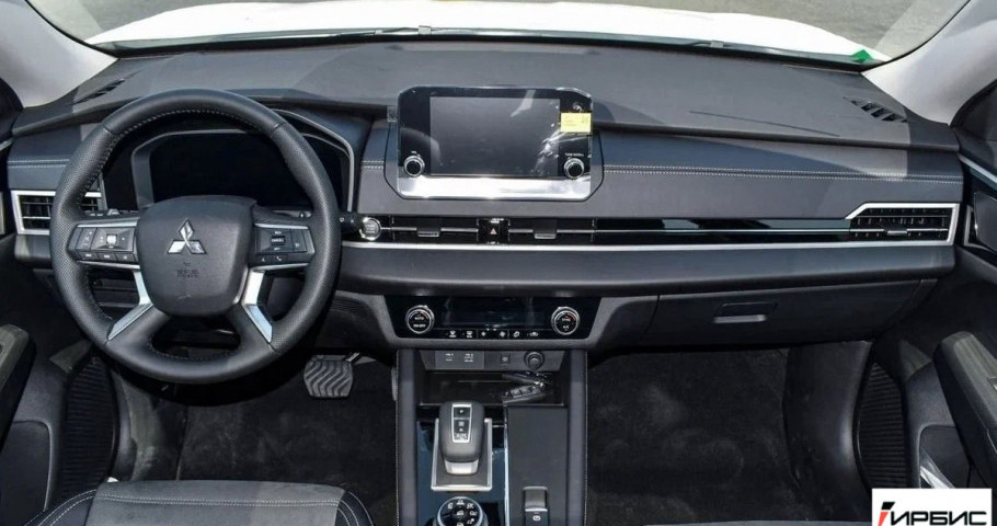 MITSUBISHI Outlander P-LINE